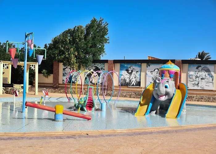 Adel At Alkarma Resorts& Aquapark Apartman Gurdaka